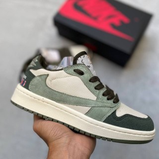 نایک تراویس اسکات