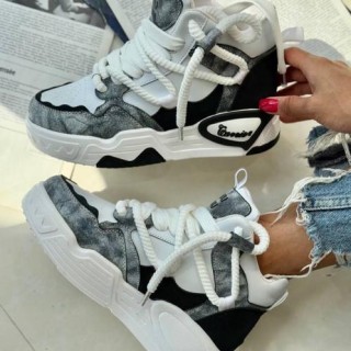 ونس ساقدار میو میو