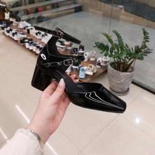 پاشنه 7 سانت مربعی براق