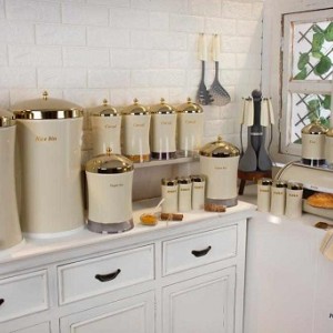 سرویس آشپزخانه 26 پارچه کمر باریک گنبدي کرم درب طلا