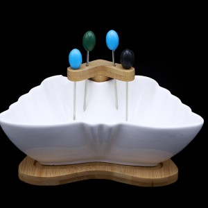 اردو چنگال دار پروانه