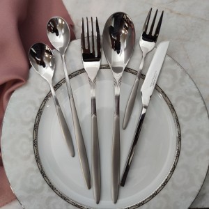 سرویس قاشق و چنگال 6 نفره نیکولمن nickolmann کد 222(38پارچه)