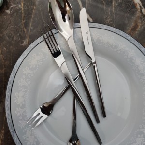سرویس قاشق و چنگال ۳۰ نفره رزنتال 151 پارچه