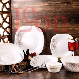 سرویس آرکوپال ۲۶ پارچه چهارگوش جالین طلا