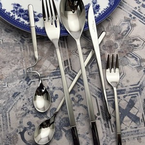 سرویس قاشق و چنگال نیوبرلین  24 نفره 136 پارچه 633s  new Berlin