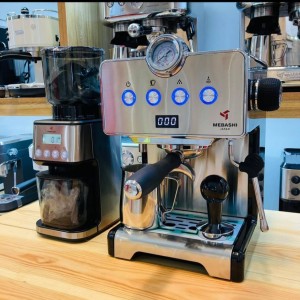 اسپرسوساز مباشی مدل ME-ECM2043