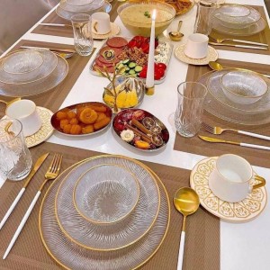 سرویس غذاخوری بلور سولو لب طلایی  6 نفره