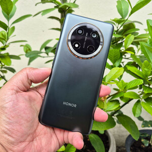 گوشی موبایل آنر مدل X9c دو سیم کارت ظرفیت 256 گیگابایت و رم 12 گیگابایت