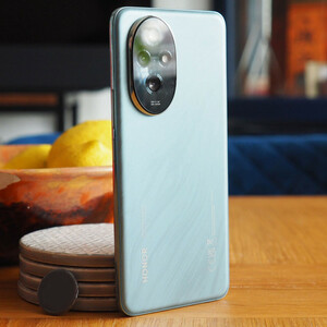 گوشی موبایل آنر مدل 200 دو سیم کارت ظرفیت 256 گیگابایت و رم 12 گیگابایت