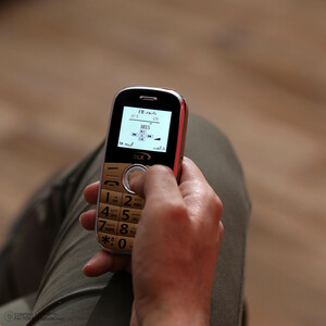 گوشی موبایل جی ال ایکس مدل F8 دو سیم کارت