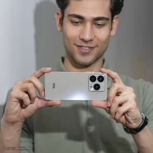 گوشی موبایل رد تون مدل L10 دو سیم کارت ظرفیت 128 گیگابایت و رم 4 گیگابایت