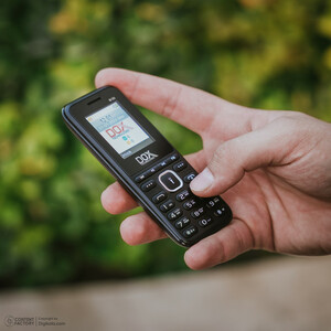 گوشی موبایل داکس مدل B120 دو سیم کارت ظرفیت 64 مگابایت