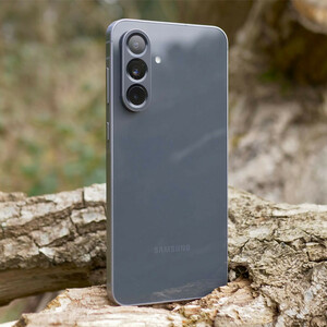 گوشی موبایل سامسونگ مدل Galaxy A56 دو سیم کارت ظرفیت 128 گیگابایت و رم 8 گیگابایت - ویتنام - به همراه شارژر 25 وات سامسونگ