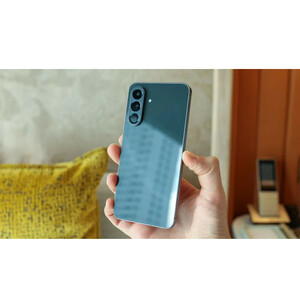 گوشی موبایل سامسونگ مدل Galaxy A56 دو سیم کارت ظرفیت 128 گیگابایت و رم 8 گیگابایت - ویتنام - به همراه شارژر 25 وات سامسونگ