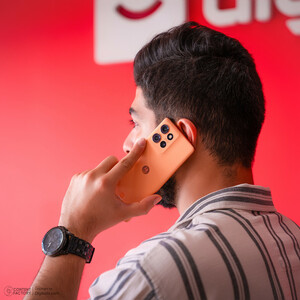 گوشی موبایل موتورولا مدل Edge 50 دو سیم کارت ظرفیت 512 گیگابایت و رم 12 گیگابایت - به همراه هدیه هدفون بلوتوثی موتورولا مدل Moto Buds