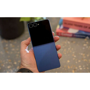 گوشی موبایل سامسونگ مدل Galaxy Z Flip 7 تک سیم‌کارت ظرفیت 256 گیگابایت و رم 12 گیگابایت  - ویتنام - به همراه هدیه اسپیکر بلوتوثی جی بی ال مدل Clip 2