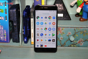 گوشی موبایل شیائومی مدل Mi A1 MDG2 دو سیم‌ کارت ظرفیت 64 گیگابایت