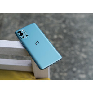 گوشی موبایل وان پلاس مدل 9R دو سیم کارت ظرفیت 256 گیگابایت و رم 8 گیگابایت