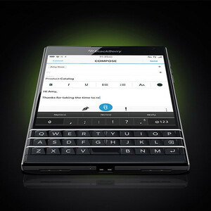 گوشی موبایل بلک بری مدل Passport