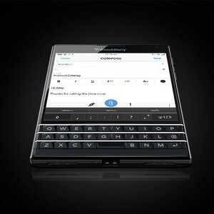 گوشی موبایل بلک بری مدل Passport