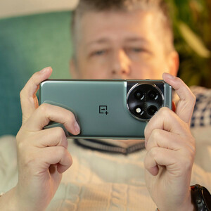 گوشی موبایل وان پلاس مدل 11 5G دو سیم کارت ظرفیت 512 گیگابایت و رم 16 گیگابایت - پک چین