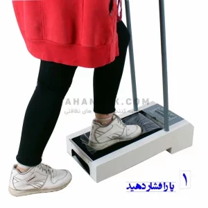 مرحله اول استفاده از دستگاه کاور کفش چسبی A-1200