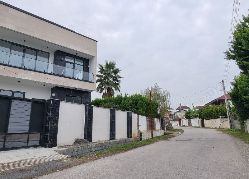 کد5 // فروش ویلا نوساز سه خواب واقع در نوشهر سیسنگان پیکلا