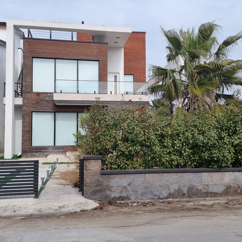 (کد۷۸) فروش ویلا شهرکی در نور - ایزدشهر