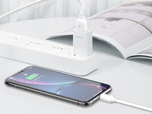 کابل شارژ سریع و انتقال داده تایپ سی راک اسپیس Rock Space S5 Charge and Sync Cable 1M دارای قابلیت شارژ سریع