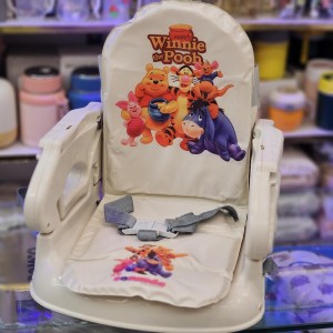 صندلی غذای کودک مدل پرتابل + کاسه و قاشق رایگان با تشک نرم عروسکی سواندا Suvanda (کرم تدی)