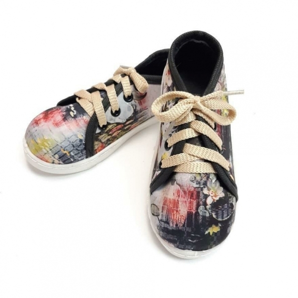 کتونی گل‌دار آبرنگی