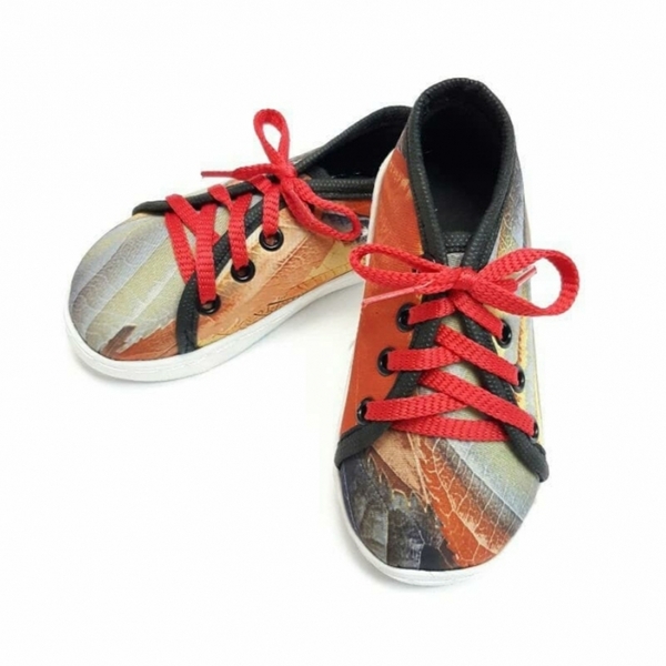 کتونی برگ پاییزی