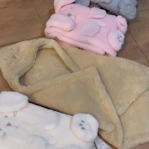 پتو کلاهدار خرگوش صورتی