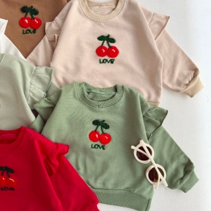 سه تیکه آلبالو