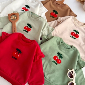 سه تیکه آلبالو