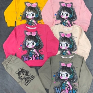 بلوز شلوار دورس دختر عینکی