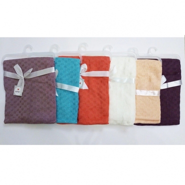 پتو بافت چهارخونه