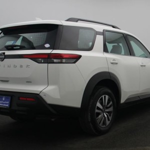 NISSAN PATHFINDER S 4X4