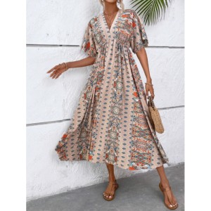 SHEIN VCAY Allover Print Batwing Sleeve Dress