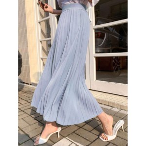 SHEIN DAZY Solid Color Pleated Skirt