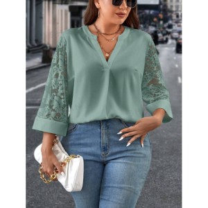 SHEIN Clasi Plus Size Women's Lace Patchwork Notched Neckline Blouse