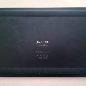 تبلت گرافیکی Wacom Intuos Pro Medium PTH-660