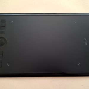 تبلت گرافیکی Wacom Intuos Pro Medium PTH-660