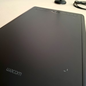 تبلت گرافیکی Wacom Intuos Pro Medium PTH-660