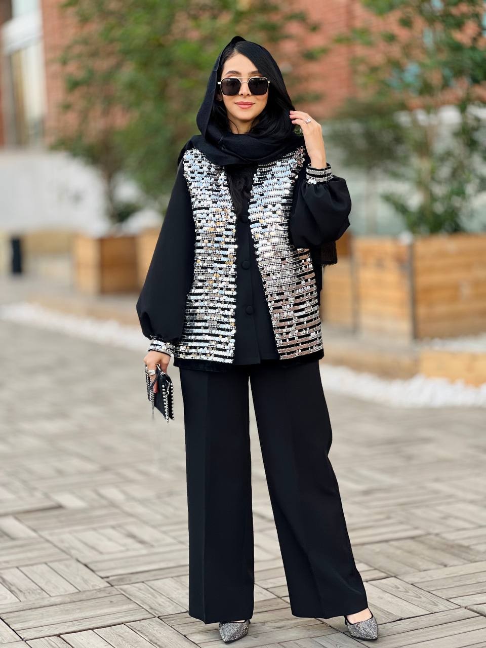 وست زنانه مدل پولکی