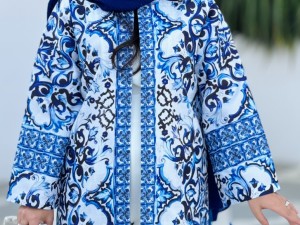 چطور با مانتو زنانه جدید استایل خاص و منحصر‌ به ‌فرد بسازیم؟