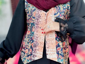 راهنمای خرید وست زنانه: انتخاب بهترین مدل‌ها برای هر فصل