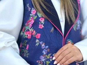 آشنایی با مدل‌های جدید لباس سنتی زنانه: از طراحی‌های کلاسیک تا مدرن