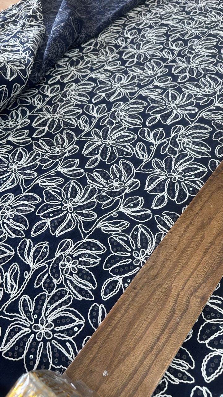 وست زنانه  سه تکه مدل برگ(ارسال فوری قبل عید)