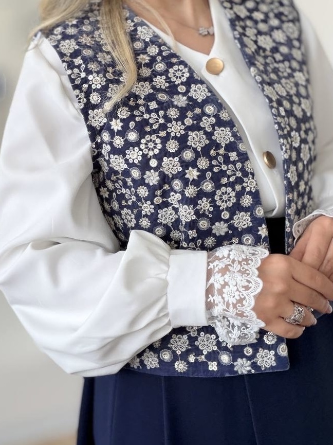 وست زنانه مدل دیبا